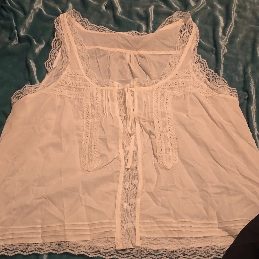 Lace Trimmed White and Black Tops - Picture 3 of 4